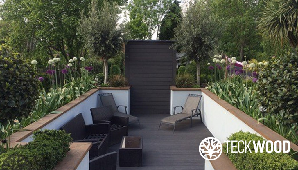The role of composite decking in garden design